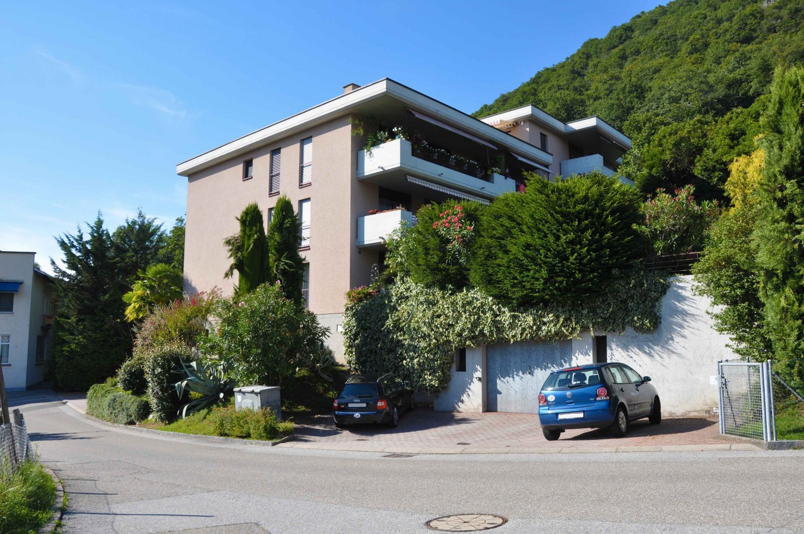 Affittasi 2 locali in zona tranquilla a Ponte Tresa Svizzera, in collina #3