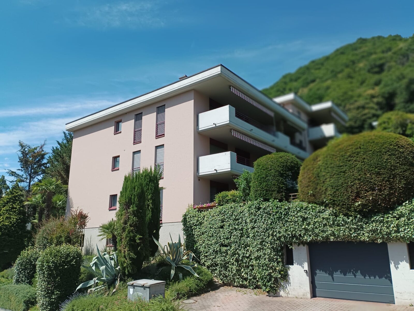 Appartamento 4.5 locali a Ponte Tresa in collina #2